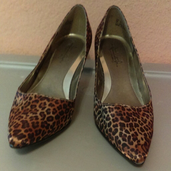 hush puppies leopard print shoes